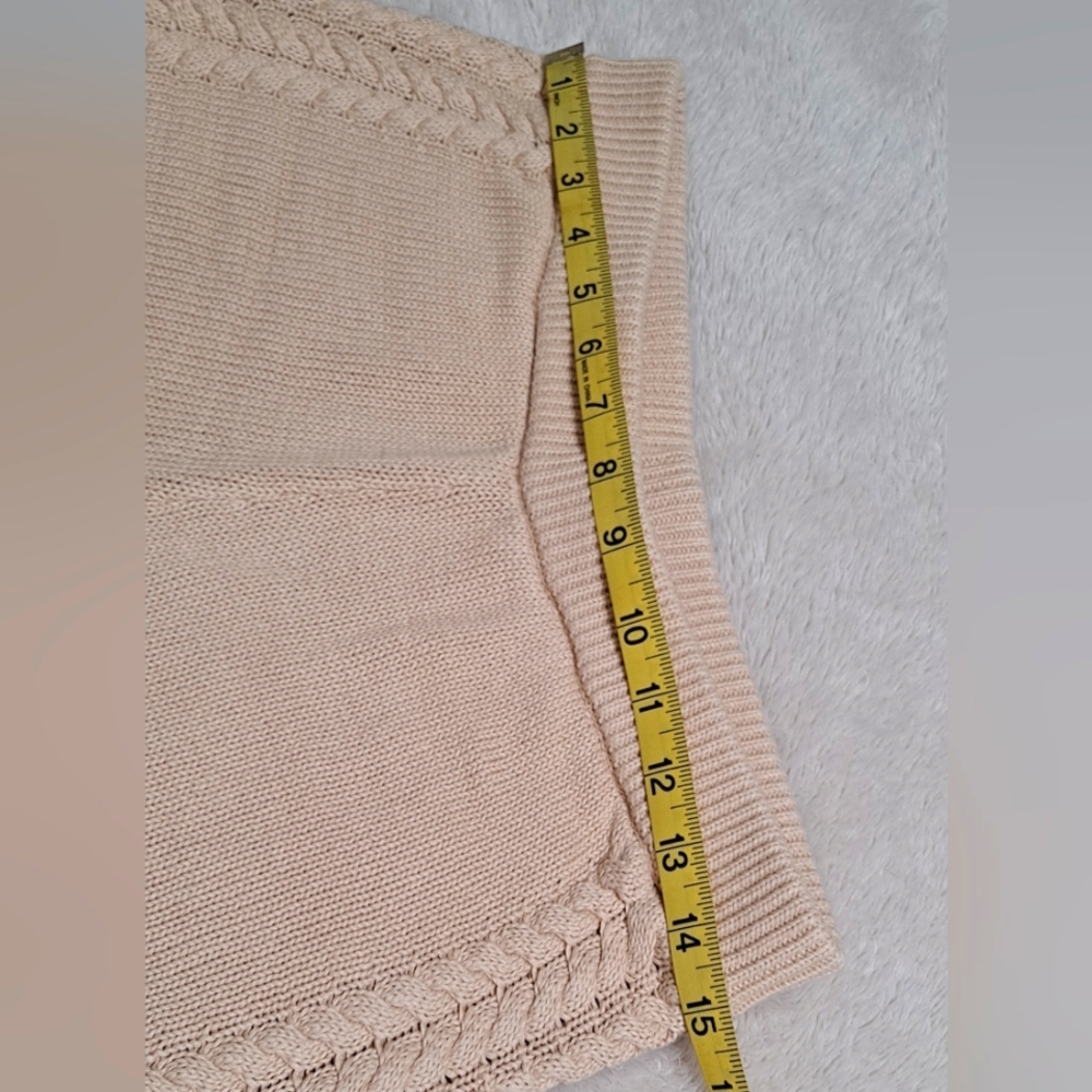 Spell~ Chloe Knit Shorts - Picture 3 of 9